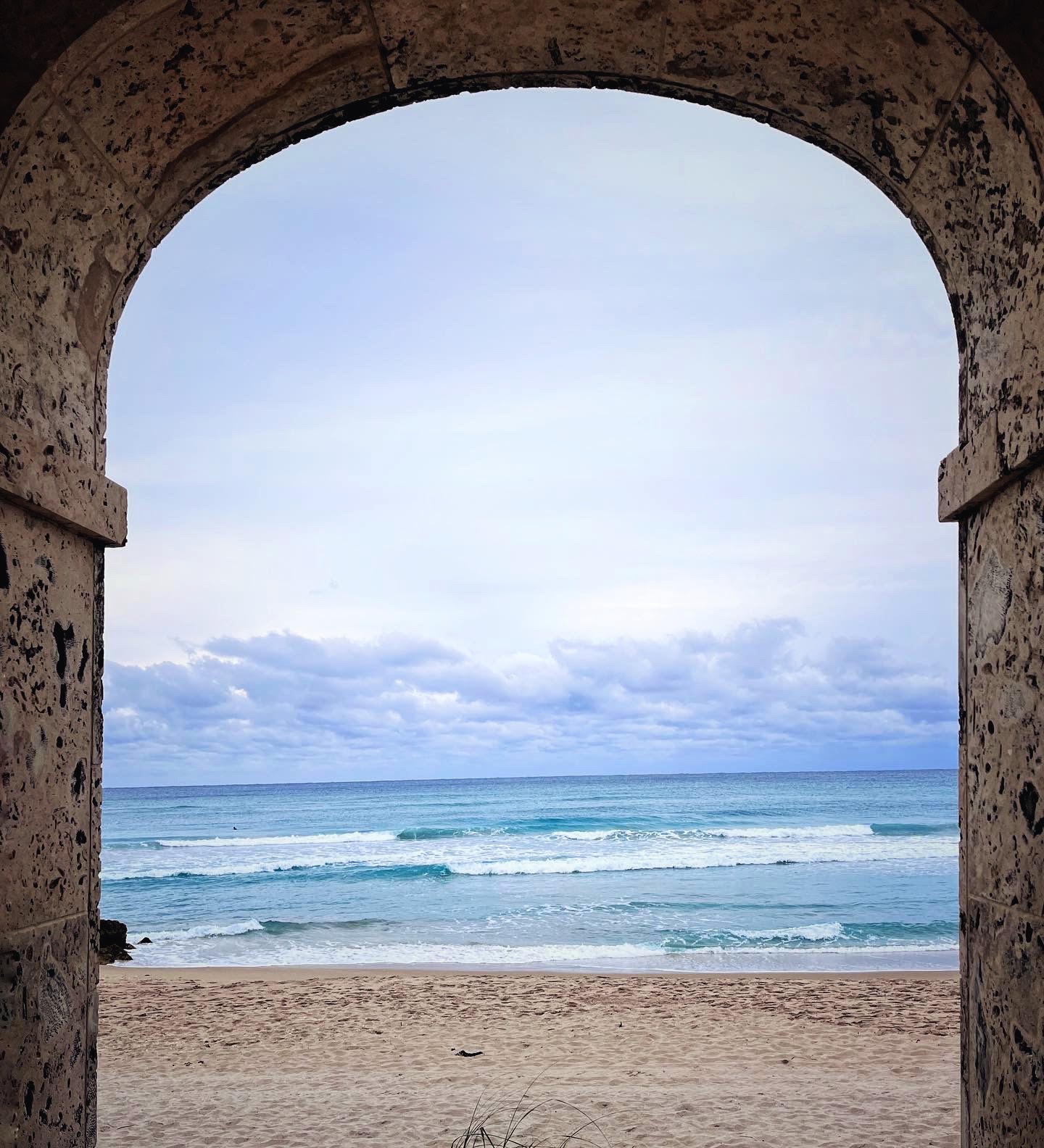 Ocean view framed by an arch in Miami